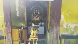Arulmigu Kannipudhu Karunkaliamman Temple, Kumaraswamipatti, Salem - 636007 அருள்மிகு கன்னிபுத்துக் கருங்காளியம்மன் திருக்கோயில், குமாரஸ்வாமிப்பட்டி, சேலம் - 636007, Salem - Ancient Temple Architecture and History Image 3