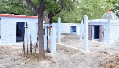 Arulmigu Kanniyathal Temple, Murugaithozhuvu, Murugaithozhuvu - 638051 அருள்மிகு கன்னியாத்தாள் திருக்கோயில், முருங்கத்தொழுவு, Murugaithozhuvu - 638051, Erode - Ancient Temple Architecture and History Image 2