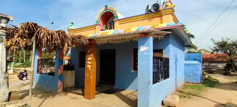 Arulmigu Kannoor Hanumantharayaswamy Temple, Thuppuganapalli - 635119 அருள்மிகு கன்னூர் அனுமந்தராயசாமி திருக்கோயில், Thuppuganapalli - 635119, Krishnagiri - Ancient Temple Architecture and History Image 2