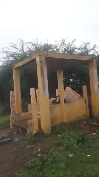 Arulmigu Kannudaiya Ayyanar Temple, Uparikulam - 630561 அருள்மிகு கண்ணுடைய அய்யனார் திருக்கோயில், Uparikulam - 630561, Sivagangai - Ancient Temple Architecture and History Image 3