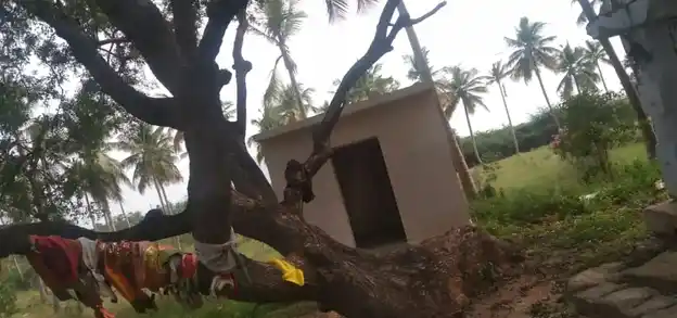 Arulmigu Kannudaya Nayakiamman Temple, Muthalapuram - 624202