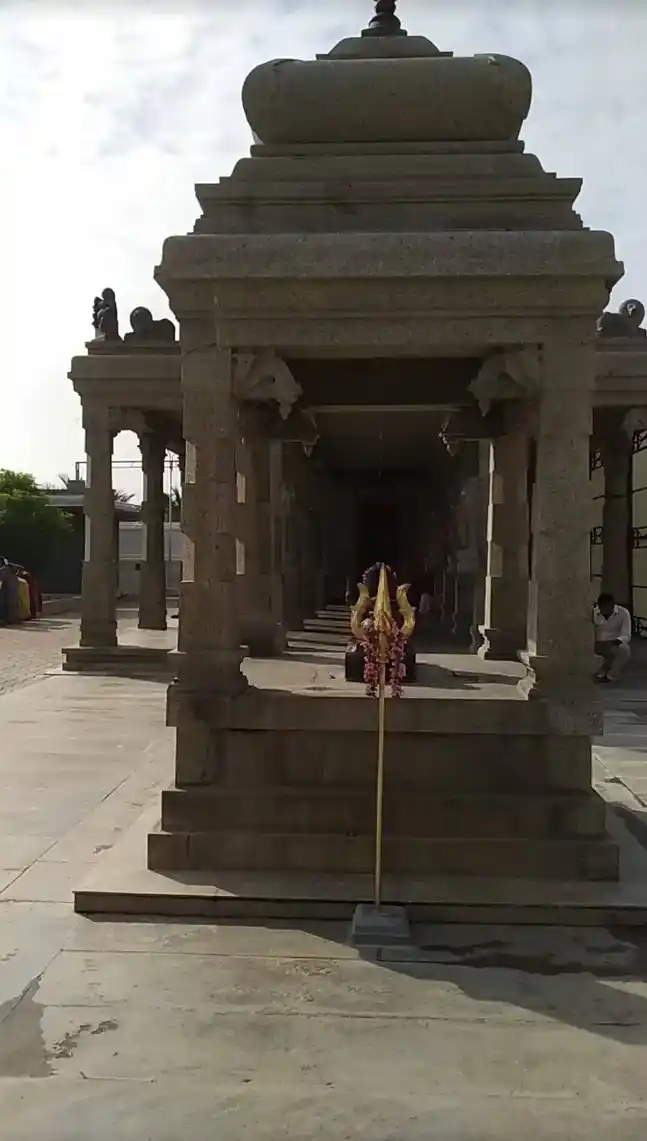 Arulmigu Kanpuliamman Temple, V.Kallipalayam - 641664 அருள்மிகு காம்பிலியம்மன் திருக்கோயில், V.Kallipalayam - 641664, Tiruppur - Ancient Temple Architecture and History Image 2