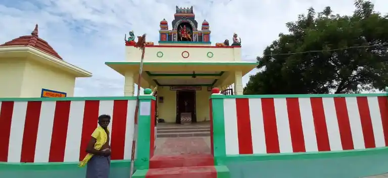 Arulmigu Kanthariamman Temple, Kattaramanpatti - 628904 அருள்மிகு காந்தாரியம்மன் திருக்கோயில், Kattaramanpatti - 628904, Thoothukudi - Ancient Temple Architecture and History Image 2