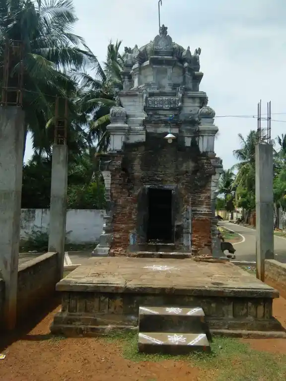 Arulmigu Kappaludaya Vinayagar Temple, Adirampattinam - 614701 அருள்மிகு கப்பலுடைய விநாயகர் திருக்கோயில், Adirampattinam - 614701, Thanjavur - Ancient Temple Architecture and History Image 3