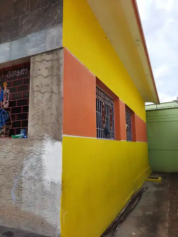 Arulmigu Karaga Ponniyamman Temple, Piyur - 635112 அருள்மிகு கரக பொன்னியம்மன் திருக்கோயில், கரகூர், பையூர் - 635112, Krishnagiri - Ancient Temple Architecture and History Image 2