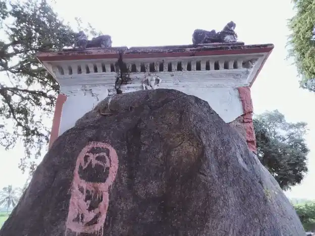 Arulmigu Karaga Selliyamman Temple, Bathalahalli - 636808 அருள்மிகு கரக செல்லியம்மன் திருக்கோயில், Bathalahalli - 636808, Dharmapuri - Ancient Temple Architecture and History Image 2