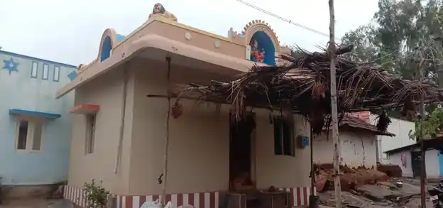 Arulmigu Karagadevar Temple, Panchakshipuram - 635110 அருள்மிகு கரக தேவர் திருக்கோயில், Panchakshipuram - 635110, Krishnagiri - Ancient Temple Architecture and History Image 4