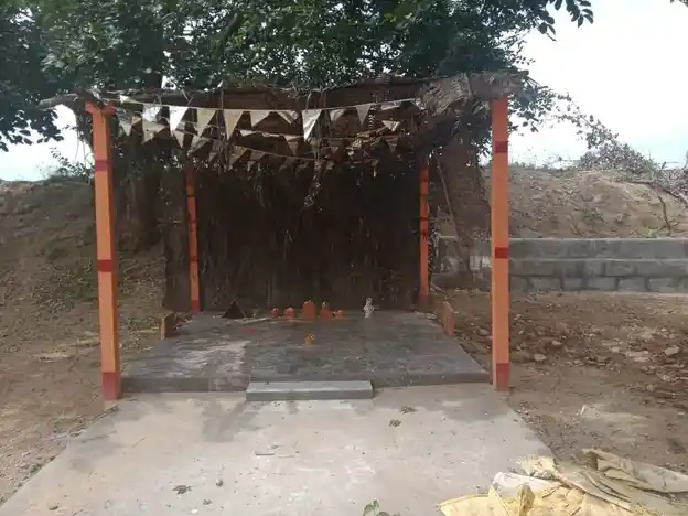 Arulmigu Karagadevathai Temple, Katheri - 635101 அருள்மிகு கரகதேவதை திருக்கோயில், கத்தேரி - 635101, Krishnagiri - Ancient Temple Architecture and History Image 3