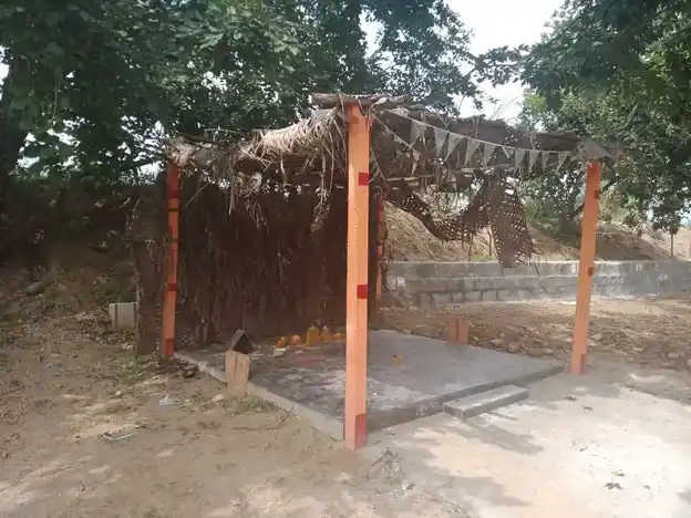 Arulmigu Karagadevathai Temple, Katheri - 635101 அருள்மிகு கரகதேவதை திருக்கோயில், கத்தேரி - 635101, Krishnagiri - Ancient Temple Architecture and History Image 4