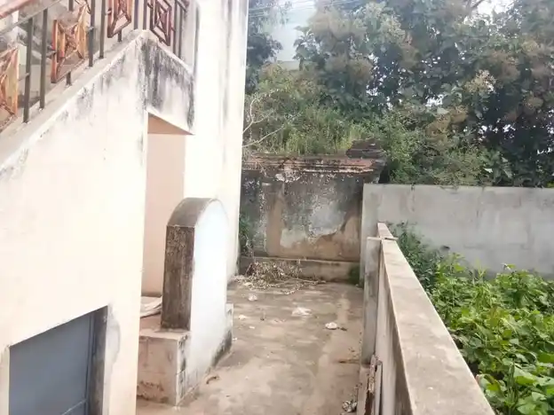 Arulmigu Karagasamundiyamman Vagaira Temple, Periyanahalli - 635205 அருள்மிகு கரக சாமுண்டியம்மன் திருக்கோயில், பெரியனஹள்ளி - 635205, Dharmapuri - Ancient Temple Architecture and History Image 3