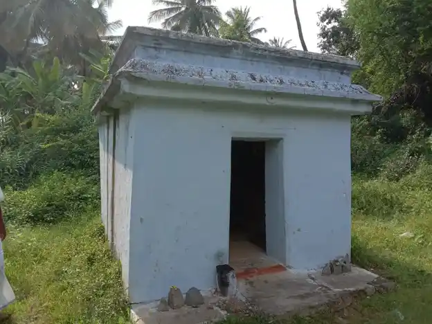 Arulmigu Karagaselliyammantemple, Irumathur - 635201 அருள்மிகு கரக செல்லியம்மன் திருக்கோயில், Irumathur - 635201, Dharmapuri - Ancient Temple Architecture and History Image 3