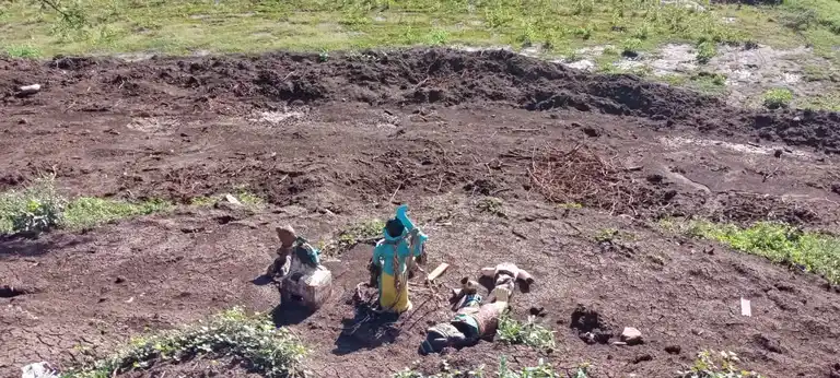 Arulmigu Karaiadi Ayyanar Temple, Vandari - 625705 அருள்மிகு கரையடி அய்யனார் திருக்கோயில், Vandari - 625705, Madurai - Ancient Temple Architecture and History Image 2