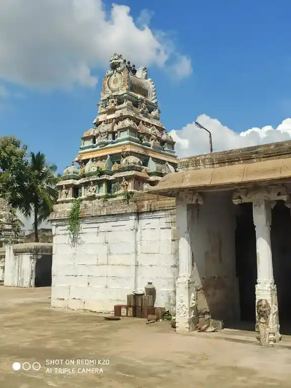 Arulmigu Karaikandeeswarar Temple, Thenmadhimangalam - 606906 அருள்மிகு கரைகண்டீஸ்வரர் திருக்கோயில், தென்மாதிமங்கலம் - 606906, Tiruvannamalai - Ancient Temple Architecture and History Image 4