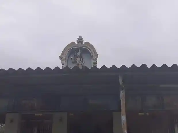 Arulmigu Karaikmunniyappan Temple, Vellithiruppur - 638314 அருள்மிகு கரை முனியப்பன் திருக்கோயில், Vellithiruppur - 638314, Erode - Ancient Temple Architecture and History Image 4