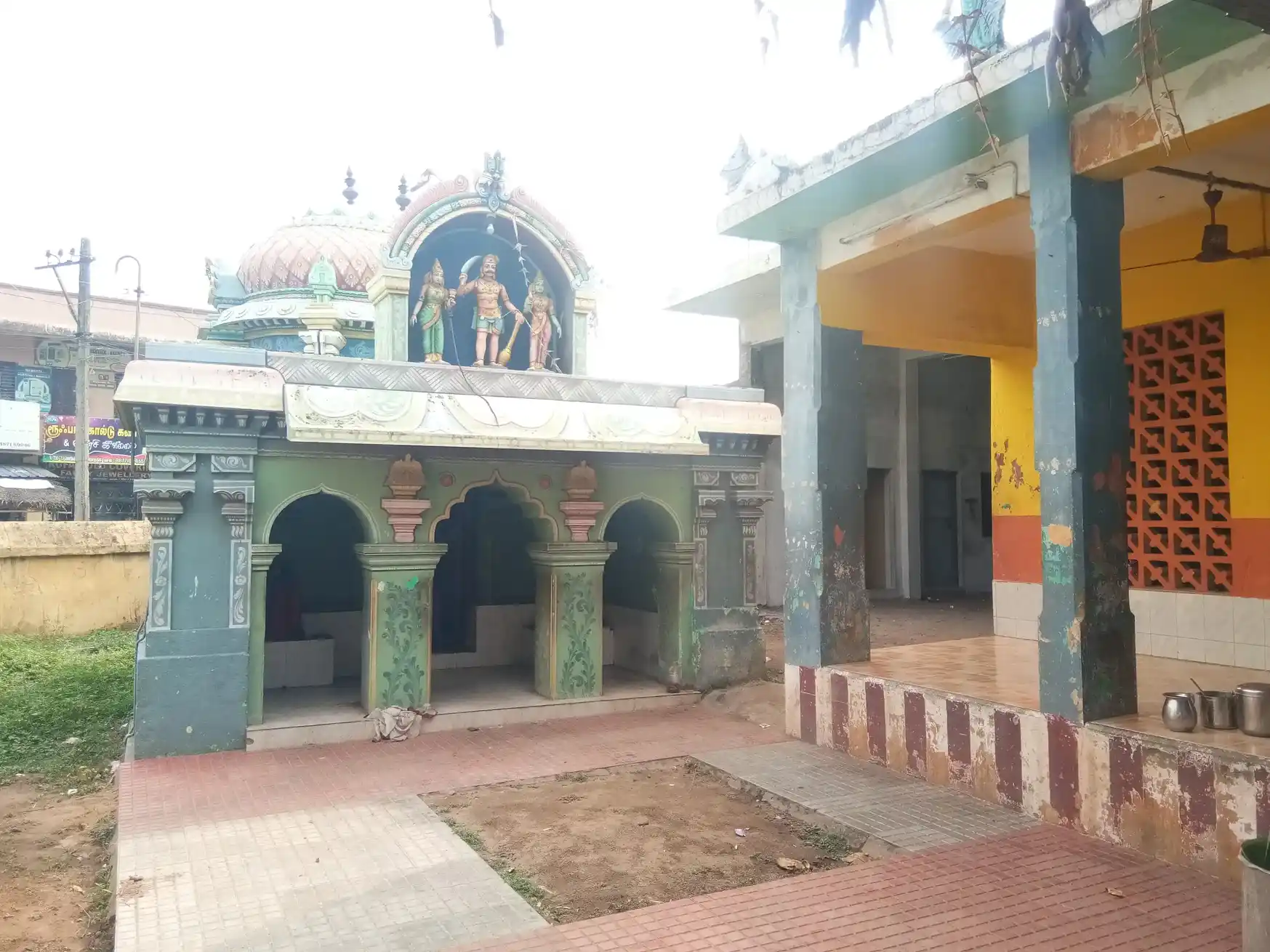 Arulmigu Karaimel Alagar Ayyanar Temple, Rajagiri - 614207