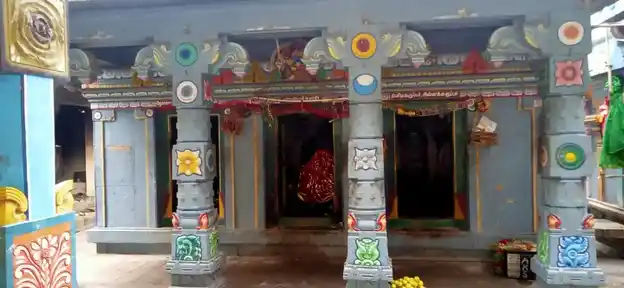 Arulmigu Karaimel Ayyanar Temple, Kanadukaththan - 630103 அருள்மிகு கரைமேல் அய்யனார் திருக்கோயில், Kanadukaththan - 630103, Sivagangai - Ancient Temple Architecture and History Image 5