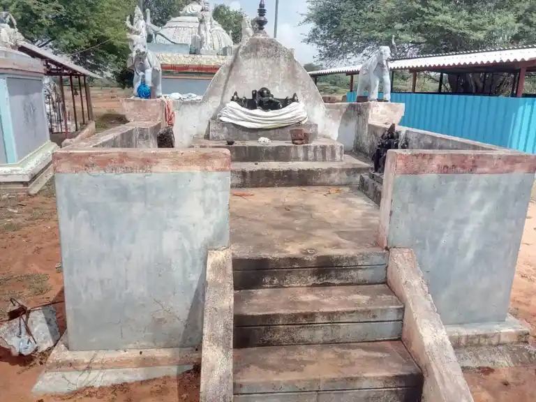 Arulmigu Karaimel Ayyanar Temple, Sengalur - 622502