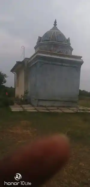 Arulmigu Karaimel Periya Ayyanar Temple, Pudukkottai Viduthi - 622301 அருள்மிகு கரைமேல் பெரிய அய்யனார் திருக்கோயில், Pudukkottai Viduthi - 622301, Pudukkottai - Ancient Temple Architecture and History Image 13