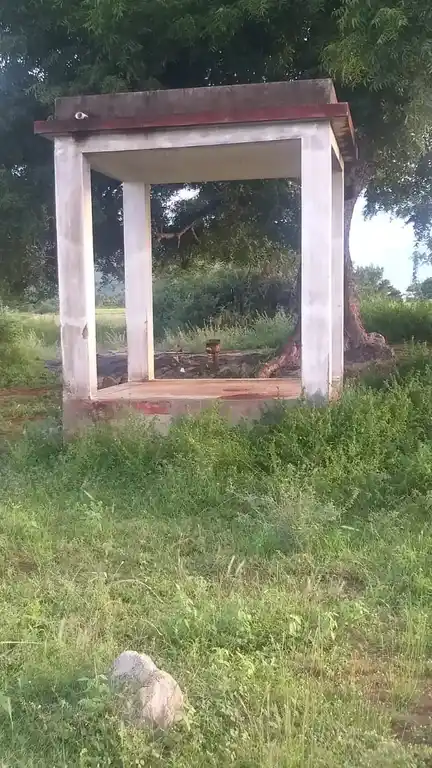 Arulmigu Karakathilai Tellaiamman Temple, Pothampatti - 625532 அருள்மிகு கருகத்திலை எல்லையம்மன் திருக்கோயில், Pothampatti - 625532, Madurai - Ancient Temple Architecture and History Image 2