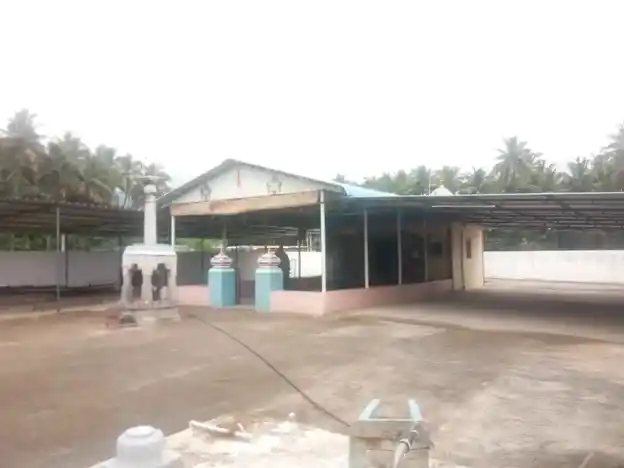 Arulmigu Karanaperumal Temple, Alandurai - 641101 அருள்மிகு காரணபெருமாள் திருக்கோயில்&nbspஆலந்துறை, ஆலந்துறை - 641101, Coimbatore - Ancient Temple Architecture and History Image 4