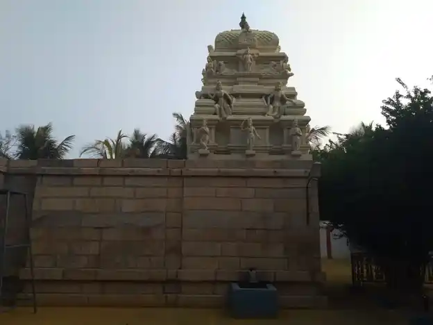 Arulmigu Karanaperumal Temple, Venkitapuram, Sulur - 641062 Arulmigu Karanaperumal Temple, Venkitapuram, Sulur - 641062, Coimbatore - Ancient Temple Architecture and History Image 4