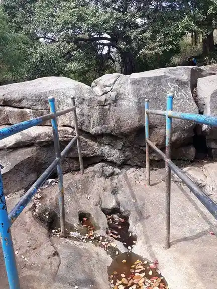 Arulmigu Karandhamalai Kannimaar Temple, Uluppakudi - 624401