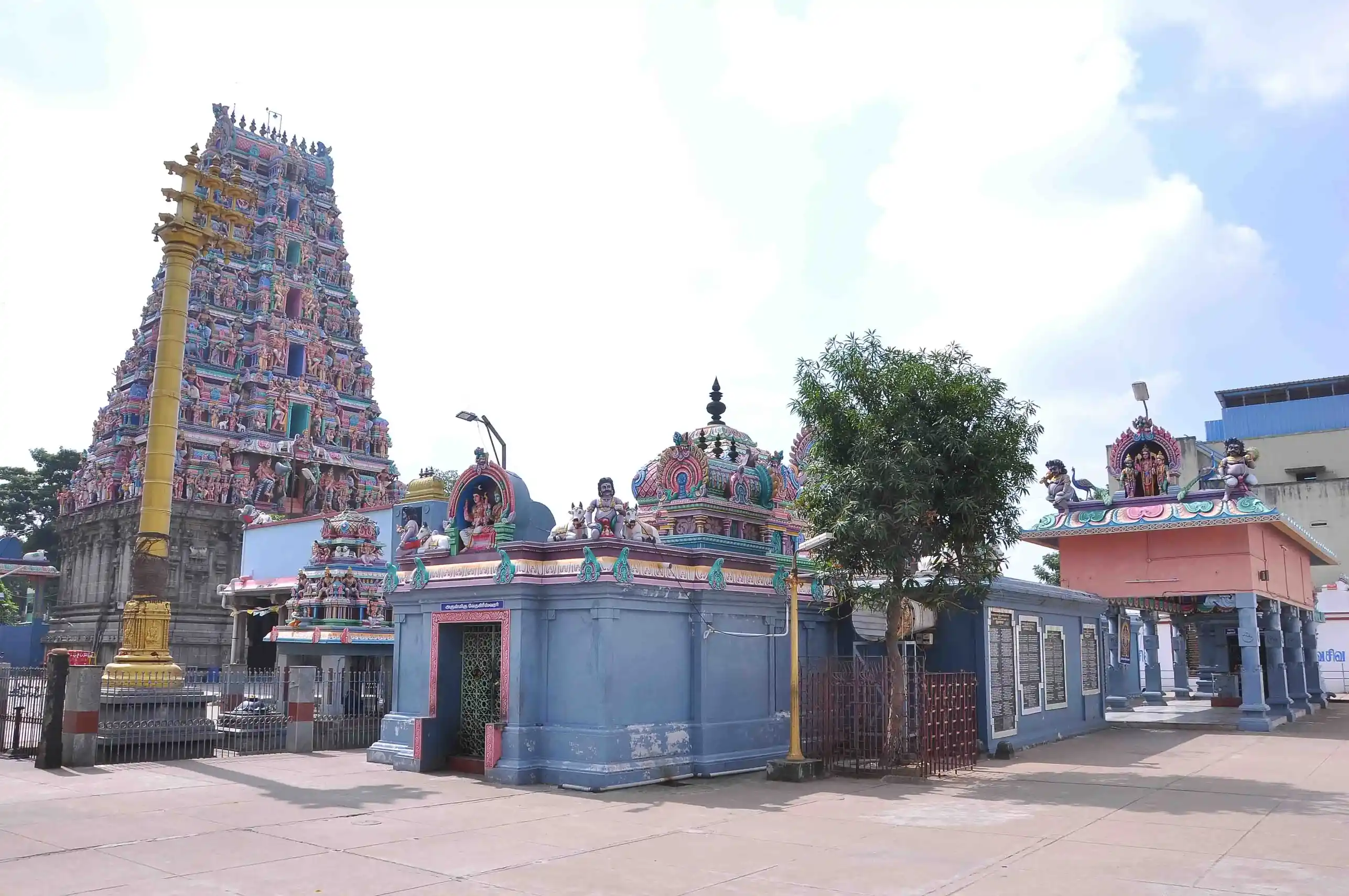 Arulmigu Karaneeswarar Temple, Saidapet, Chennai - 600015 அருள்மிகு காரணீஸ்வரர் திருக்கோயில், சைதாப்பேட்டை, சென்னை - 600015, Chennai - Ancient Temple Architecture and History Image 2