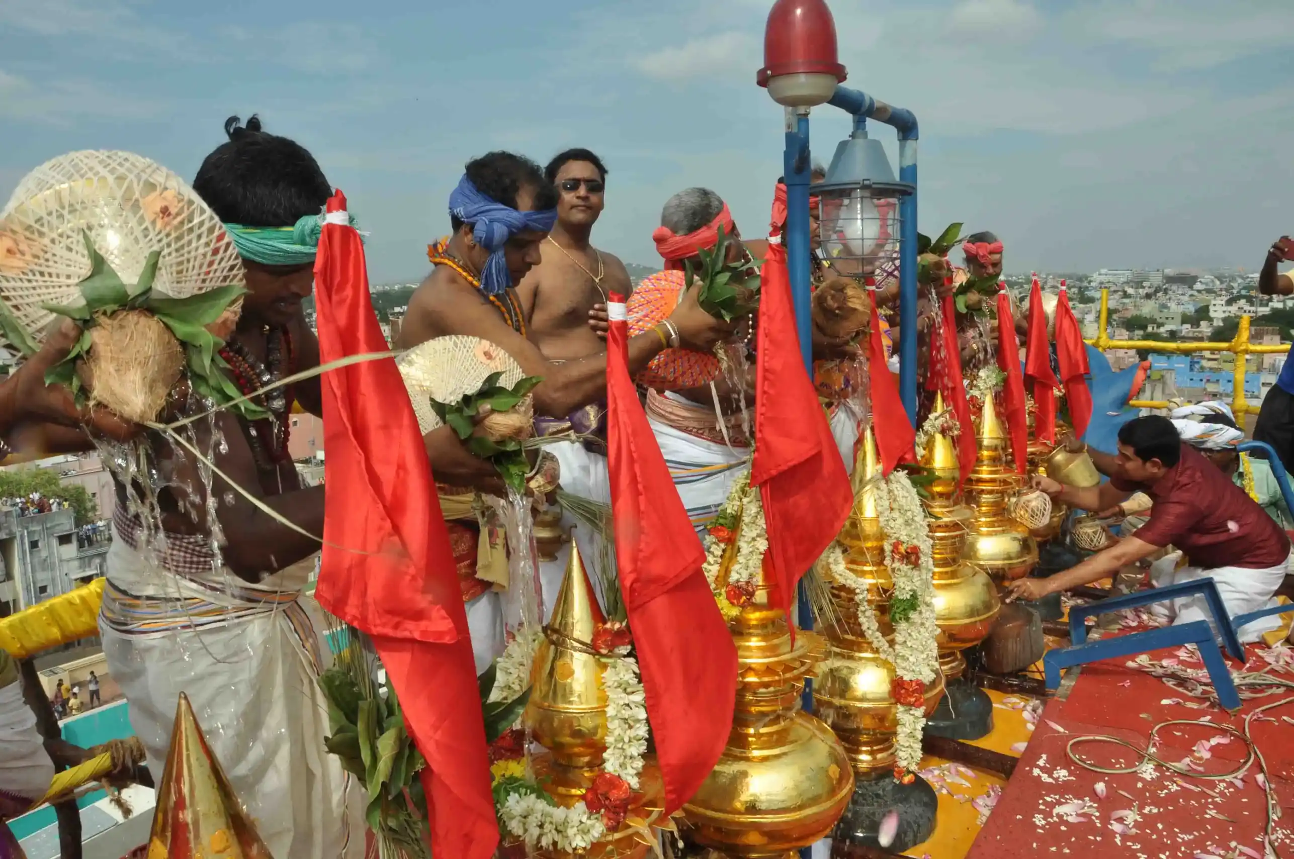Arulmigu Karaneeswarar Temple, Saidapet, Chennai - 600015 அருள்மிகு காரணீஸ்வரர் திருக்கோயில், சைதாப்பேட்டை, சென்னை - 600015, Chennai - Ancient Temple Architecture and History Image 4