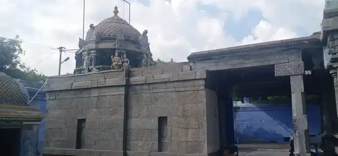 Arulmigu Karapuranathaswamy Temple, Uthamasolapuram, Salem - 636010 அருள்மிகு கரபுரநாதசுவாமி திருக்கோயில், உத்தமசோழபுரம், சேலம் - 636010, Salem - Ancient Temple Architecture and History Image 8