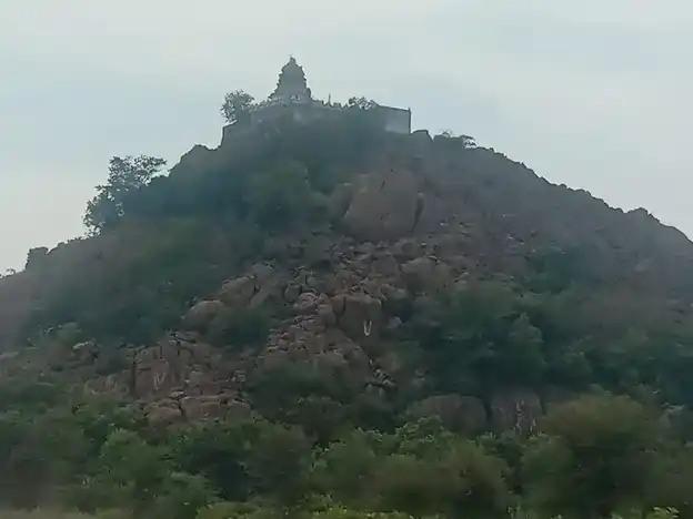 Arulmigu Karattukotai Malaikovil, Karathukottai - 624703