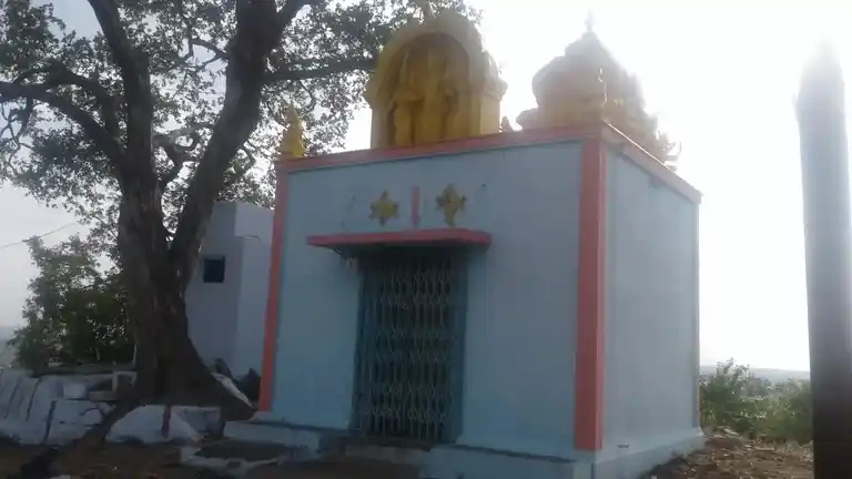 Arulmigu Karattuppatti Kathirayaperumal Temple, Dadapuram - 637102 அருள்மிகு கரட்டுப்பட்டி கதிராயப்பெருமாள் திருக்கோயில், Dadapuram - 637102, Salem - Ancient Temple Architecture and History Image 2