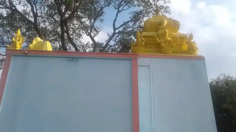 Arulmigu Karattuppatti Kathirayaperumal Temple, Dadapuram - 637102 அருள்மிகு கரட்டுப்பட்டி கதிராயப்பெருமாள் திருக்கோயில், Dadapuram - 637102, Salem - Ancient Temple Architecture and History Image 3