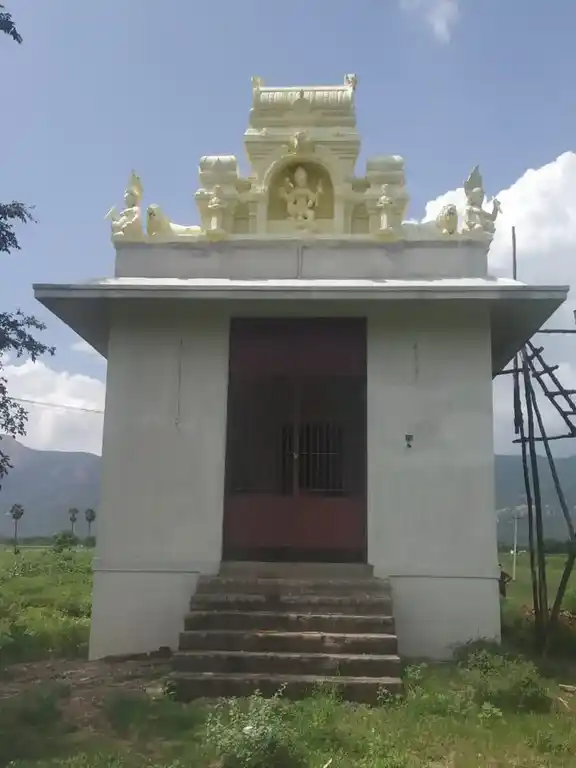 Arulmigu Kareyavandiamman Temple, Mallapuram - 625535 அருள்மிகு கரிய வண்டியம்மன் திருக்கோயில், Mallapuram - 625535, Madurai - Ancient Temple Architecture and History Image 3