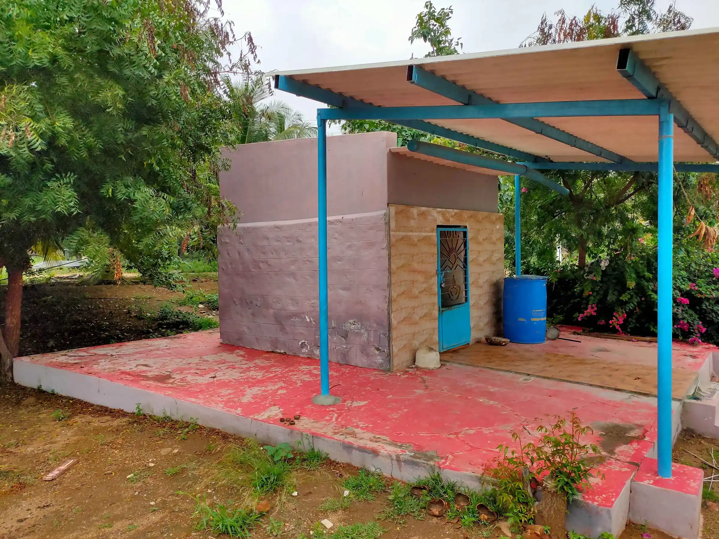 Arulmigu Kargumalai Eswaraswamy Temple, Allalapuram - 641605 அருள்மிகு கற்குமலை ஈஸ்வர சுவாமி திருக்கோயில், ஆலாலபுரம் - 641605, Tiruppur - Ancient Temple Architecture and History Image 4