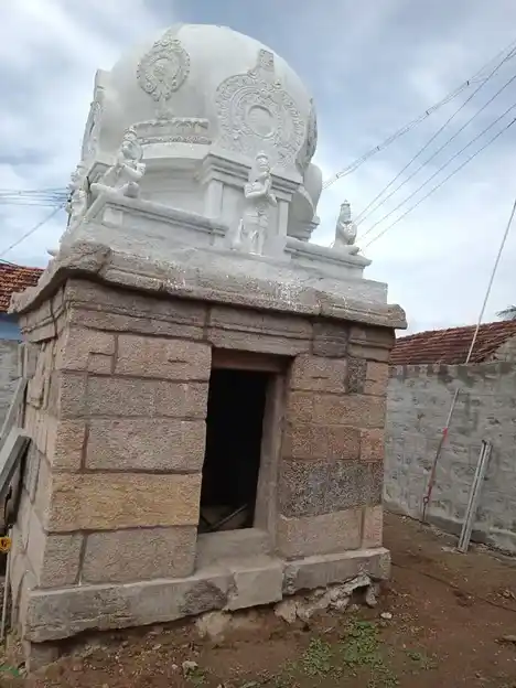 Arulmigu Kari Varatharaja Perumal Temple, Vadasithur, Pollachi - 642202 அருள்மிகு கரிவரதராஜ &nbspபெருமாள் &nbspதிருக்கோயில்&nbsp, வடசித்தூர், Pollachi - 642202, Coimbatore - Ancient Temple Architecture and History Image 6