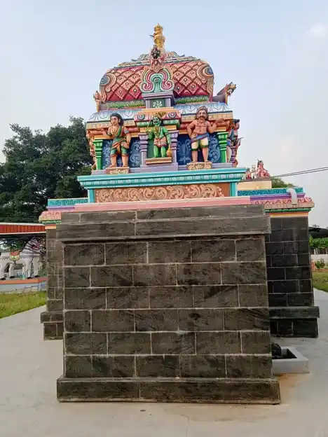 Arulmigu Kariakaliamman, Karupurayar Temple, Aalapalayam - 641653 அருள்மிகு கரியகாளியம்மன் மற்றும் கருப்பராயர் திருக்கோயில், Aalapalayam - 641653, Coimbatore - Ancient Temple Architecture and History Image 2