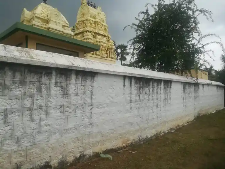 Arulmigu Kariakaliamman Mariamman Temple, Jalagantapuram, Avadathur - 636501 அருள்மிகு கரிய காளியம்மன், மாரியம்மன் திருக்கோயில், Jalagantapuram, Avadathur - 636501, Salem - Ancient Temple Architecture and History Image 3