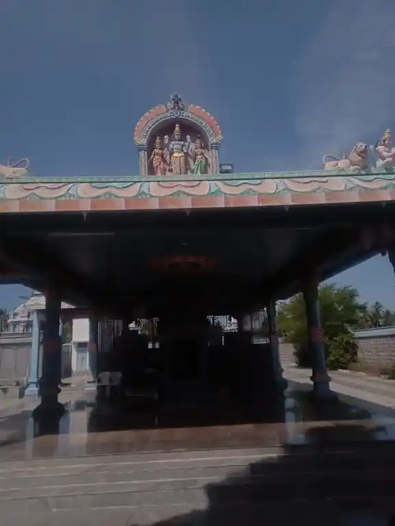 Arulmigu Kariamanikaperumal Temple, Ellapalayam - 638052 அருள்மிகு கரியமாணிக்கப்பெருமாள் திருக்கோயில், எல்லப்பாளையம் - 638052, Erode - Ancient Temple Architecture and History Image 3