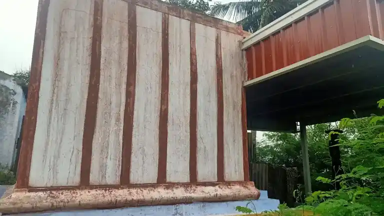 Arulmigu Kariaperumal Temple, Nattamangalam, Navappatti - 636401 அருள்மிகு கரிய பெருமாள் சுவாமி திருக்கோயில், Nattamangalam, Navappatti - 636401, Salem - Ancient Temple Architecture and History Image 2