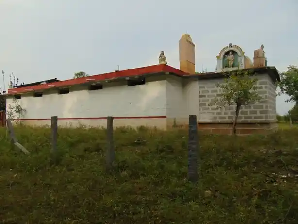 Arulmigu Kariavinayagar,Karuppurayar Temple, Kanur - 641665 அருள்மிகு கரியவிநாயகர், கருப்பராயன் திருக்கோயில், Kanur - 641665, Tiruppur - Ancient Temple Architecture and History Image 3