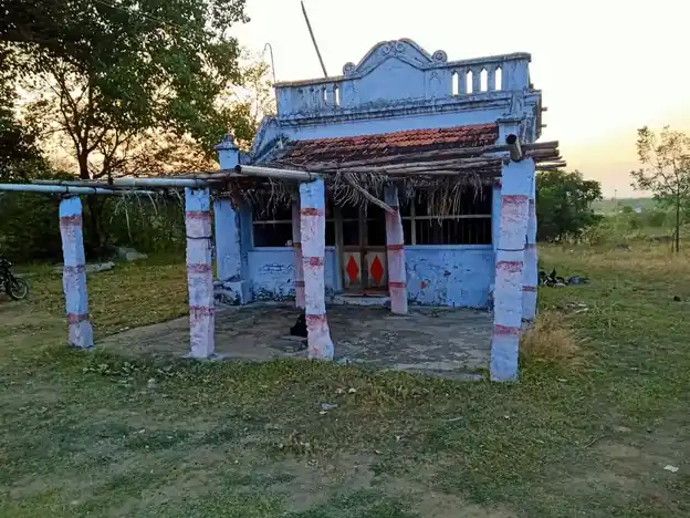 Arulmigu Karichiamman, Azhagunachiamman Temple, Karungalpatty - 637410 அருள்மிகு கரிச்சியம்மன் திருக்கோயில், Karungalpatty - 637410, Namakkal - Ancient Temple Architecture and History Image 6