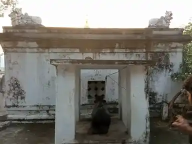 Arulmigu Karikandeswari Temple, Ealathur - 606751 அருள்மிகு கரைகண்டீஸ்வரர் திருக்கோயில், Ealathur - 606751, Tiruvannamalai - Ancient Temple Architecture and History Image 9