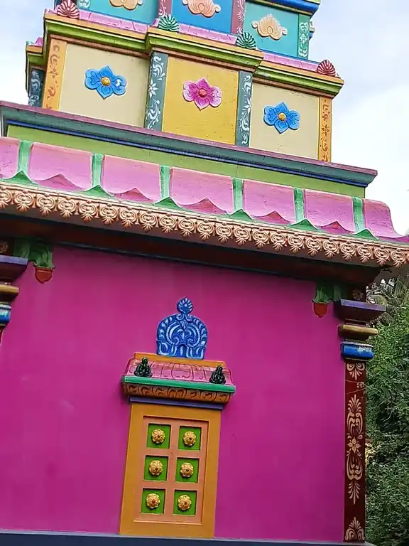 Arulmigu Karikottu Kandansastha Temple, Theruvukadai, Thozhicode - 629157 அருள்மிகு காரிகோட்டு கண்டன் சாஸ்தா திருக்கோயில், Theruvukadai, Thozhicode - 629157, Kanyakumari - Ancient Temple Architecture and History Image 2