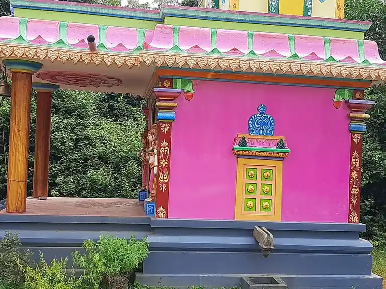 Arulmigu Karikottu Kandansastha Temple, Theruvukadai, Thozhicode - 629157 அருள்மிகு காரிகோட்டு கண்டன் சாஸ்தா திருக்கோயில், Theruvukadai, Thozhicode - 629157, Kanyakumari - Ancient Temple Architecture and History Image 3