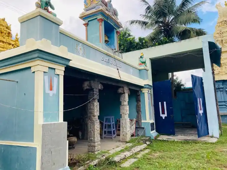 Arulmigu Karikrishna Perumal Temple, Thiruvayarpadi - 601204 அருள்மிகு கரிகிருஷ்ணப்பெருமாள் திருக்கோயில், திருவாயர்பாடி - 601204, Tiruvallur - Ancient Temple Architecture and History Image 2