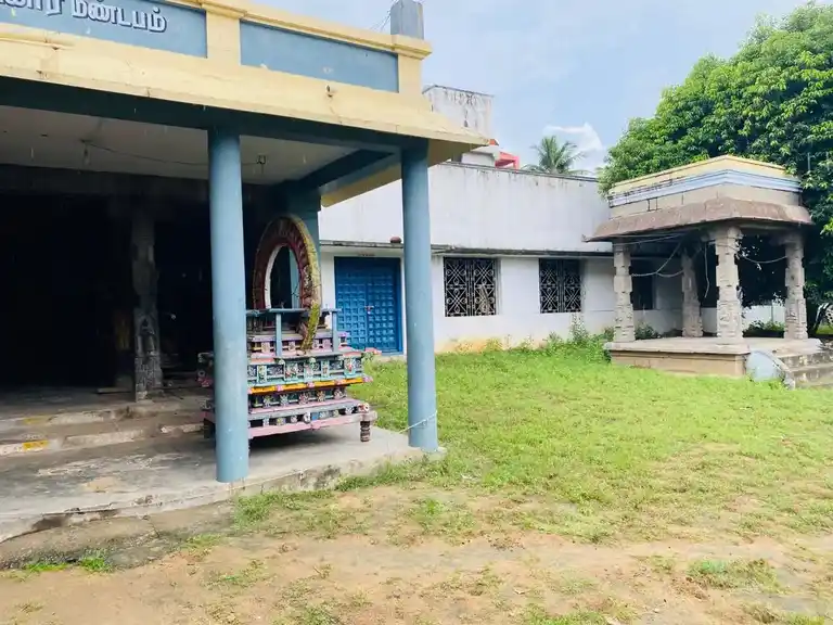 Arulmigu Karikrishna Perumal Temple, Thiruvayarpadi - 601204 அருள்மிகு கரிகிருஷ்ணப்பெருமாள் திருக்கோயில், திருவாயர்பாடி - 601204, Tiruvallur - Ancient Temple Architecture and History Image 5