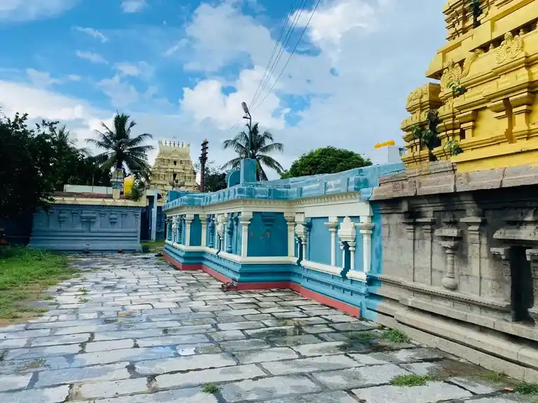 Arulmigu Karikrishna Perumal Temple, Thiruvayarpadi - 601204 அருள்மிகு கரிகிருஷ்ணப்பெருமாள் திருக்கோயில், திருவாயர்பாடி - 601204, Tiruvallur - Ancient Temple Architecture and History Image 7