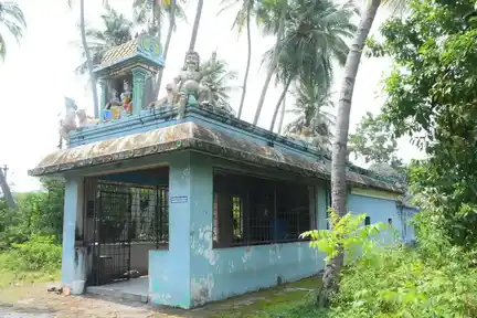 Arulmigu Karimelazhagar Ayyanar Temple, Karunguilnaathanpettai - 609003 அருள்மிகு கரிமேல் அழகர் அய்யனார் திருக்கோயில், கருங்குயில்நாதன்பேட்டை - 609003, Mayiladuthurai - Ancient Temple Architecture and History Image 3
