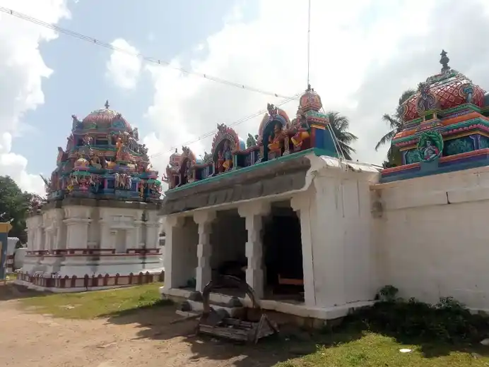 Arulmigu Karivaradharaja Perumal Temple, Attur To Thalaivasal Road, Aragalur - 636101 அருள்மிகு கரிவரதராஜா பெருமாள் திருக்கோவில், ஆத்தூர் தலைவாசல் ரோடு, அறகழூர் - 636101, Salem - Ancient Temple Architecture and History Image 3