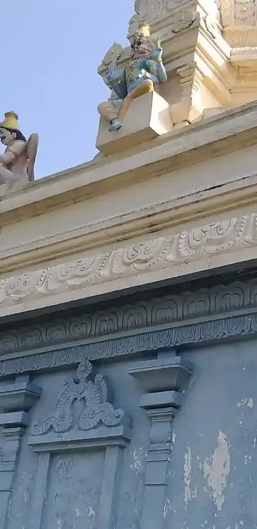 Arulmigu Karivaradharaja Perumal Temple, Kottapoondi, - 604201 அருள்மிகு கலிவரதராஜப்பெருமாள் திருக்கோயில், Kottapoondi, - 604201, Viluppuram - Ancient Temple Architecture and History Image 5